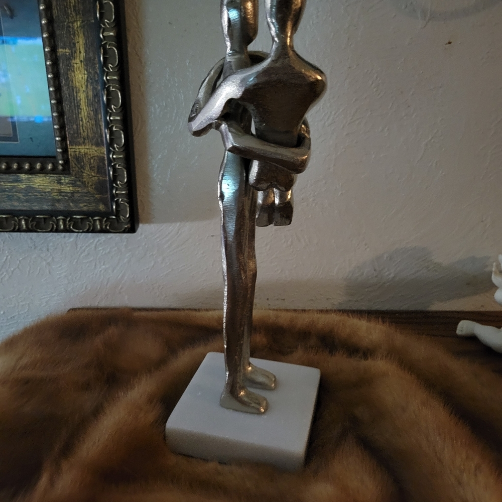 Couples Statue Silver - image 6